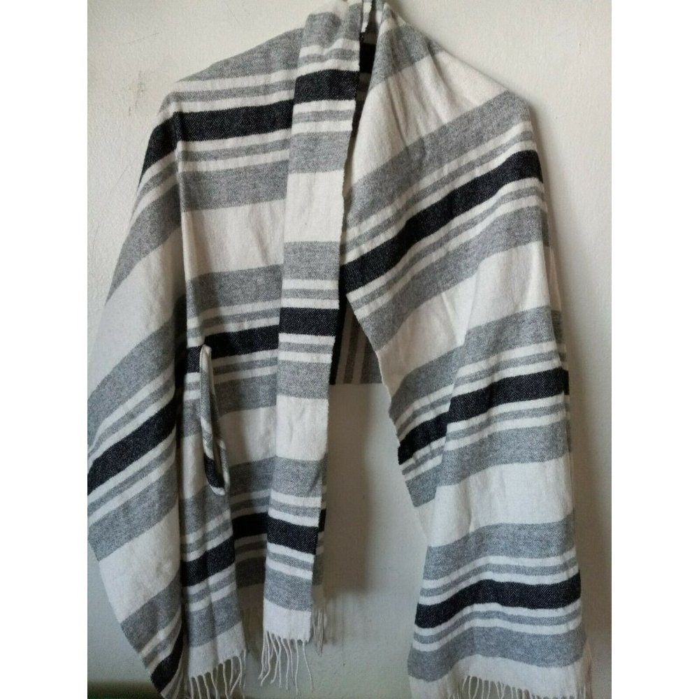 Madewell 100% Wool Striped Fringe Poncho Ruana Cape Wrap Scarf E5233 OS